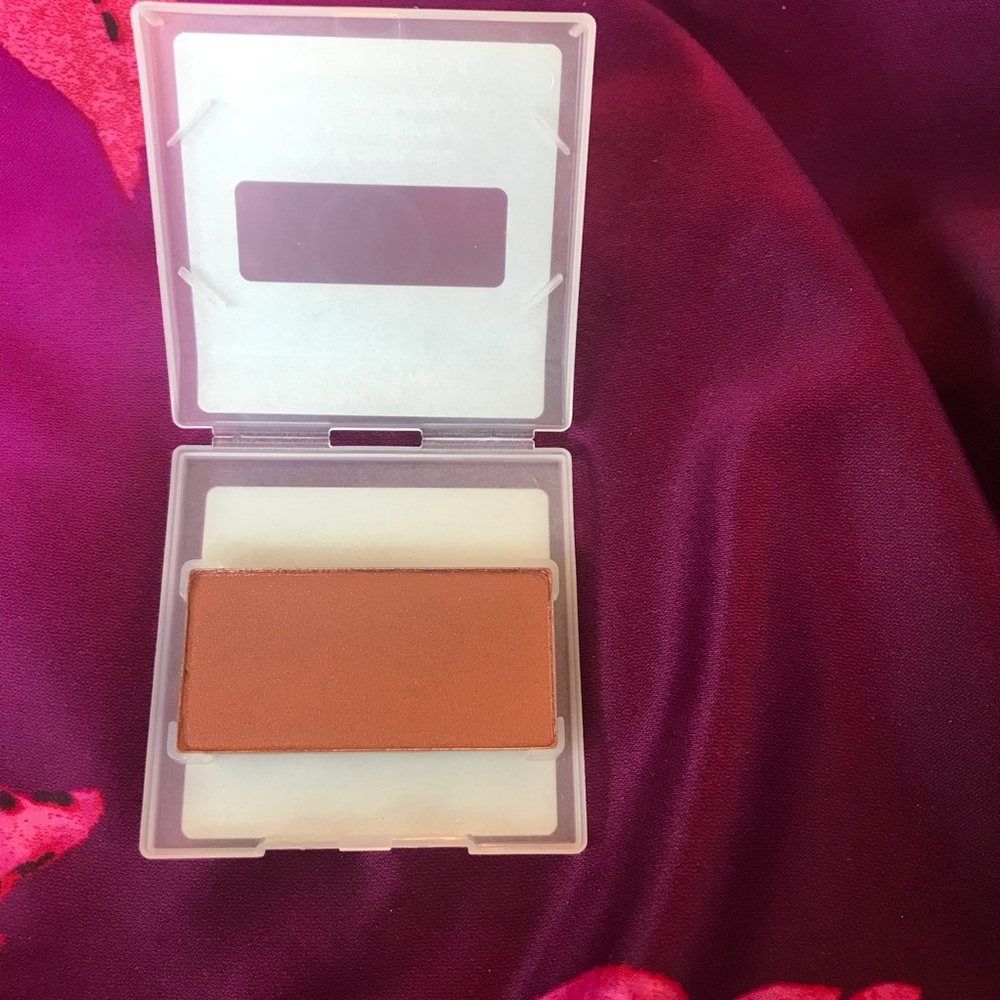 Mineral Cheek Color - Picture 3 of 6